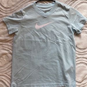 Juniors Nike Dri-Fit T shirt